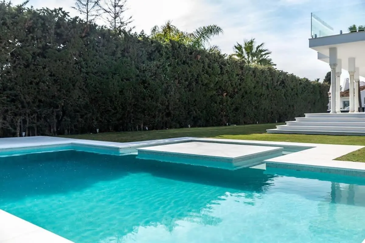 The Iconic Villa Torremora By Better Bookings 马尔韦利亚 0*,